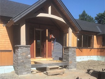 Black River Mica Ashlar